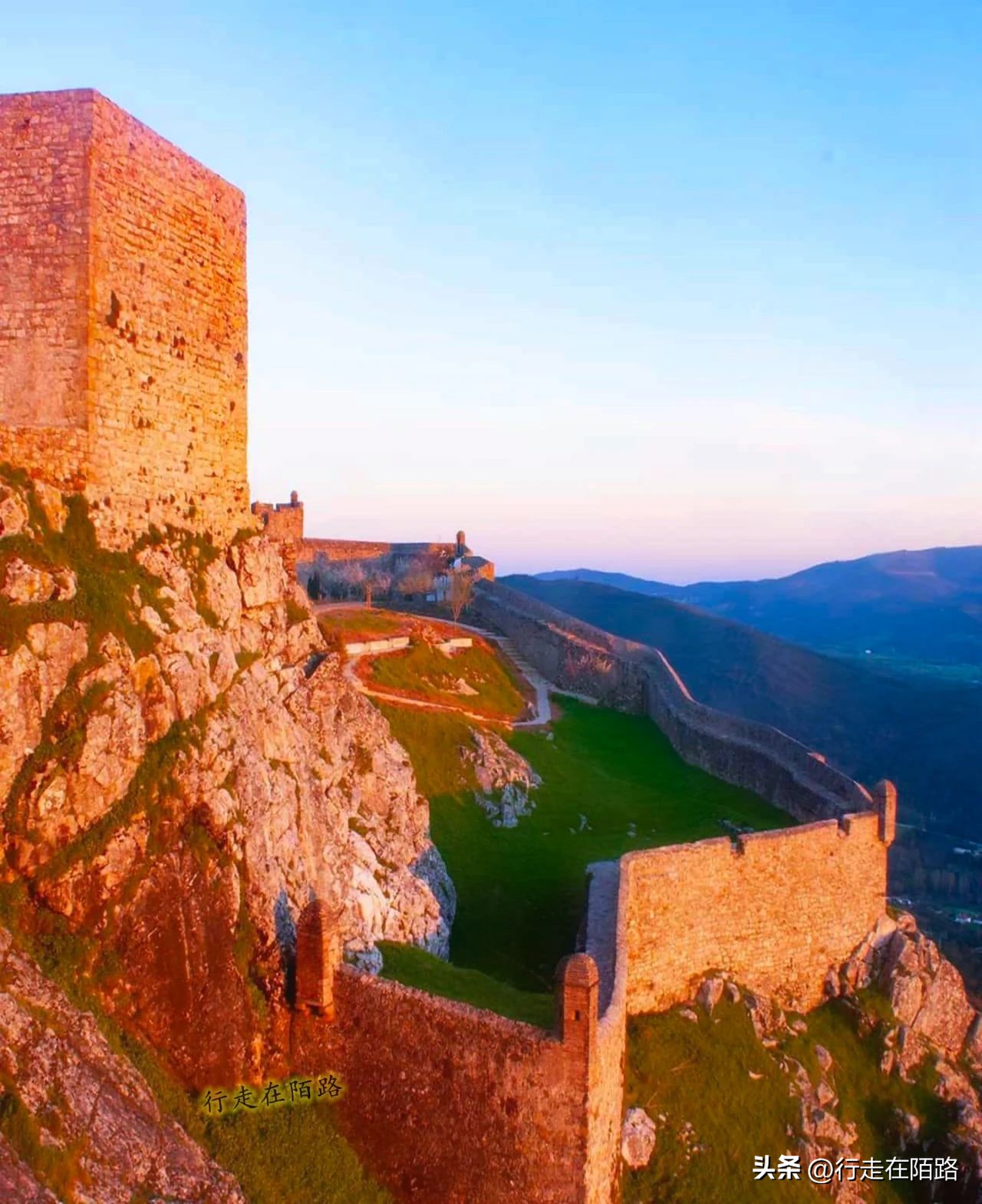 欧洲防御最强城堡,欧洲历史上最坚固的堡垒