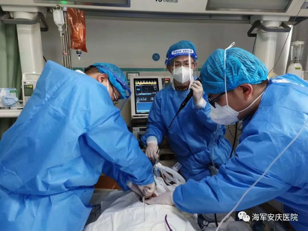 坚守重症监护,坚守岗位奋战抗疫急救第一线