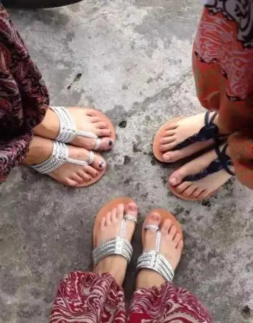 柬埔寨原来是哪个国家的殖民地,柬埔寨一个没有温暖的国家