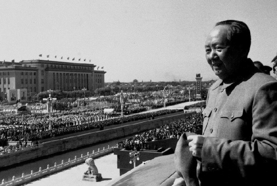 毛主席一生都顶天立地，逝世后李银桥曾坦言：主席生前有“三怕”