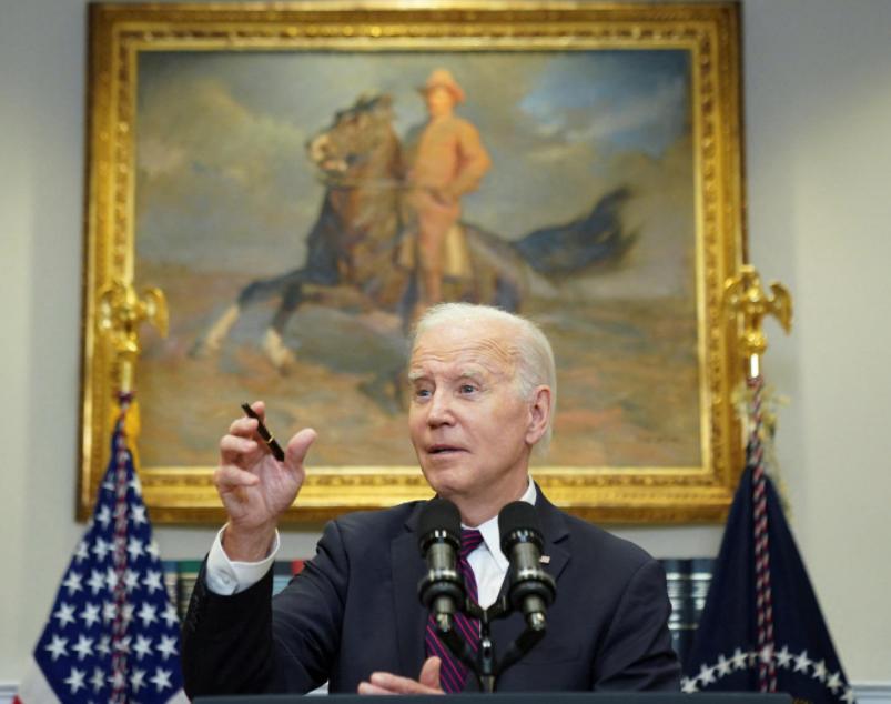 中国刚增持205亿美债，美国就上演“农夫与蛇”，拟对台提供军援