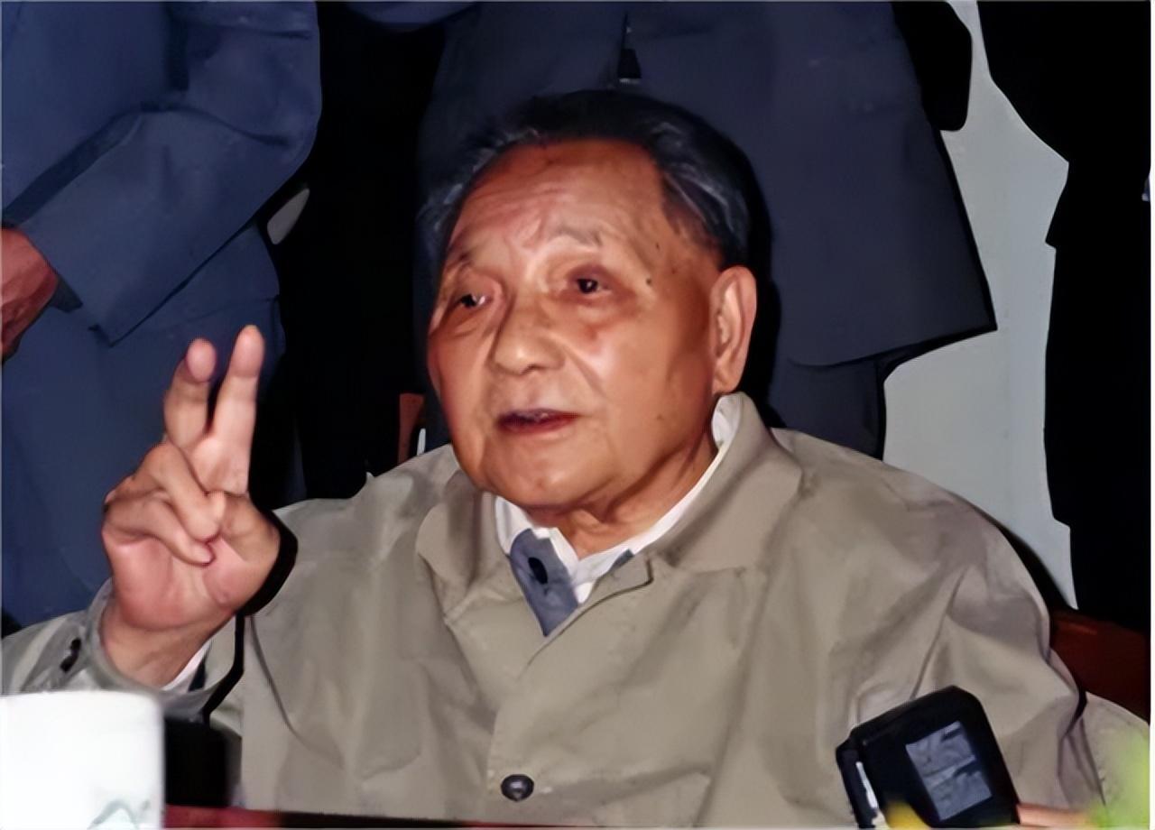 住别墅、开豪车、人均百万，天下第一村华西村为何欠了一屁股债？