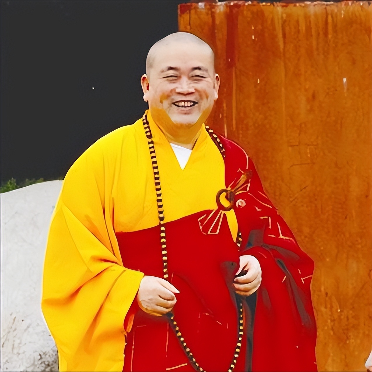 最会做生意的和尚释永信,少林寺方丈释永信袈裟