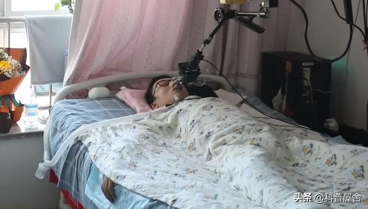 20岁消防员病倒后续,消防员瘫痪8年