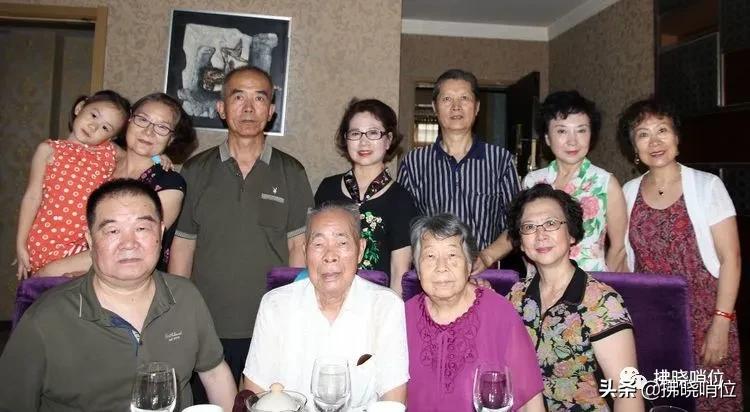 老战友四十年相聚联谊会上的感言,老战友40年后相逢重温战友情