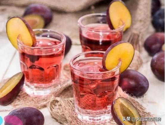 酒桌上看到杯中放了水果?千万不要轻视,这可是“*江老**湖”的把戏