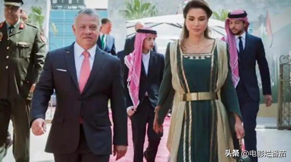 窦骁何超莲婚礼经典名场面,窦骁何超莲什么时候办的婚礼