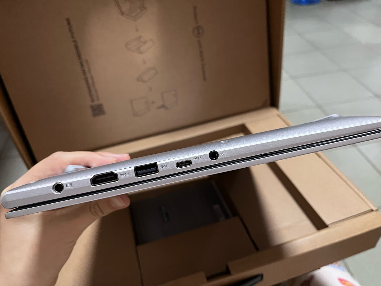 华硕无畏pro152.8koled轻薄全能本,华硕无畏pro152.8k120hz14英寸