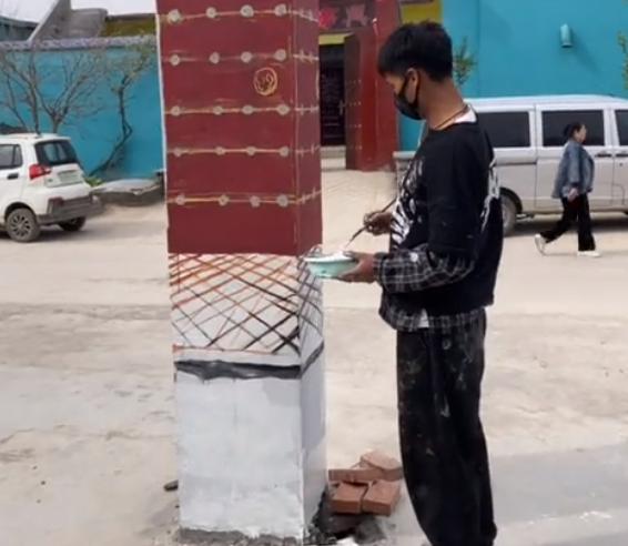 现实版“神笔马良”大新：凭一支笔带全村暴富，被华春莹点赞