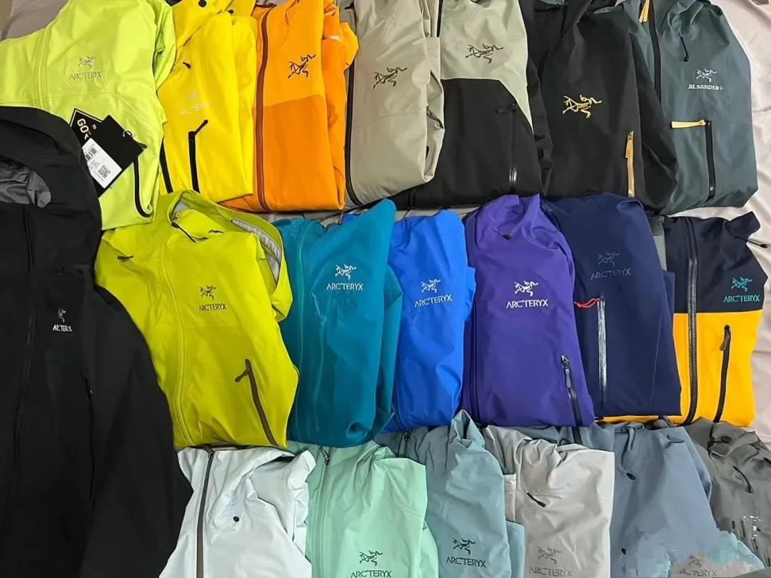1000多始祖鸟的冲锋衣到底值不值,八千多的冲锋衣