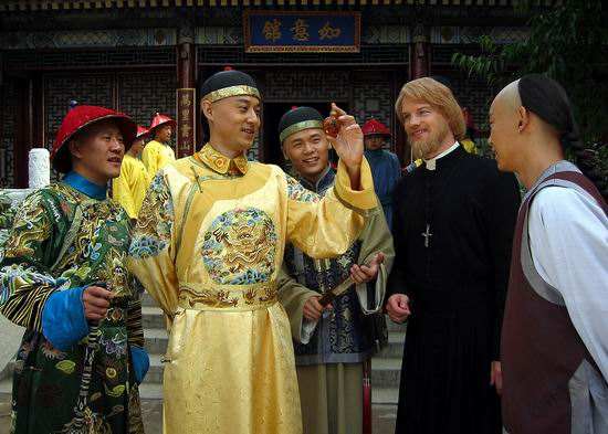 历史上乾隆的真实长相描述,乾隆真实容貌惊人