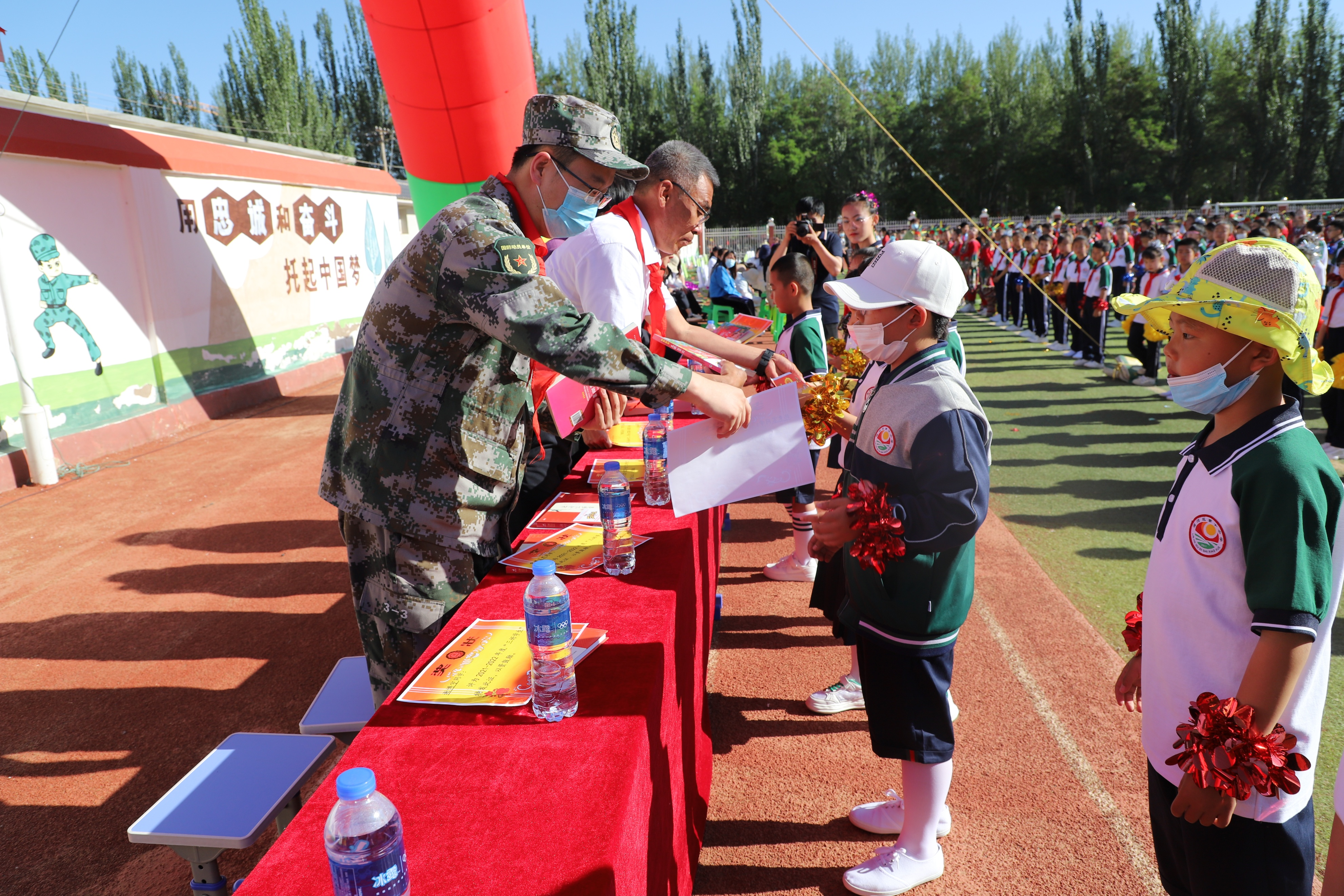 喜迎二十大争做好队员六一直播,内蒙古喜迎二十大共筑强军梦