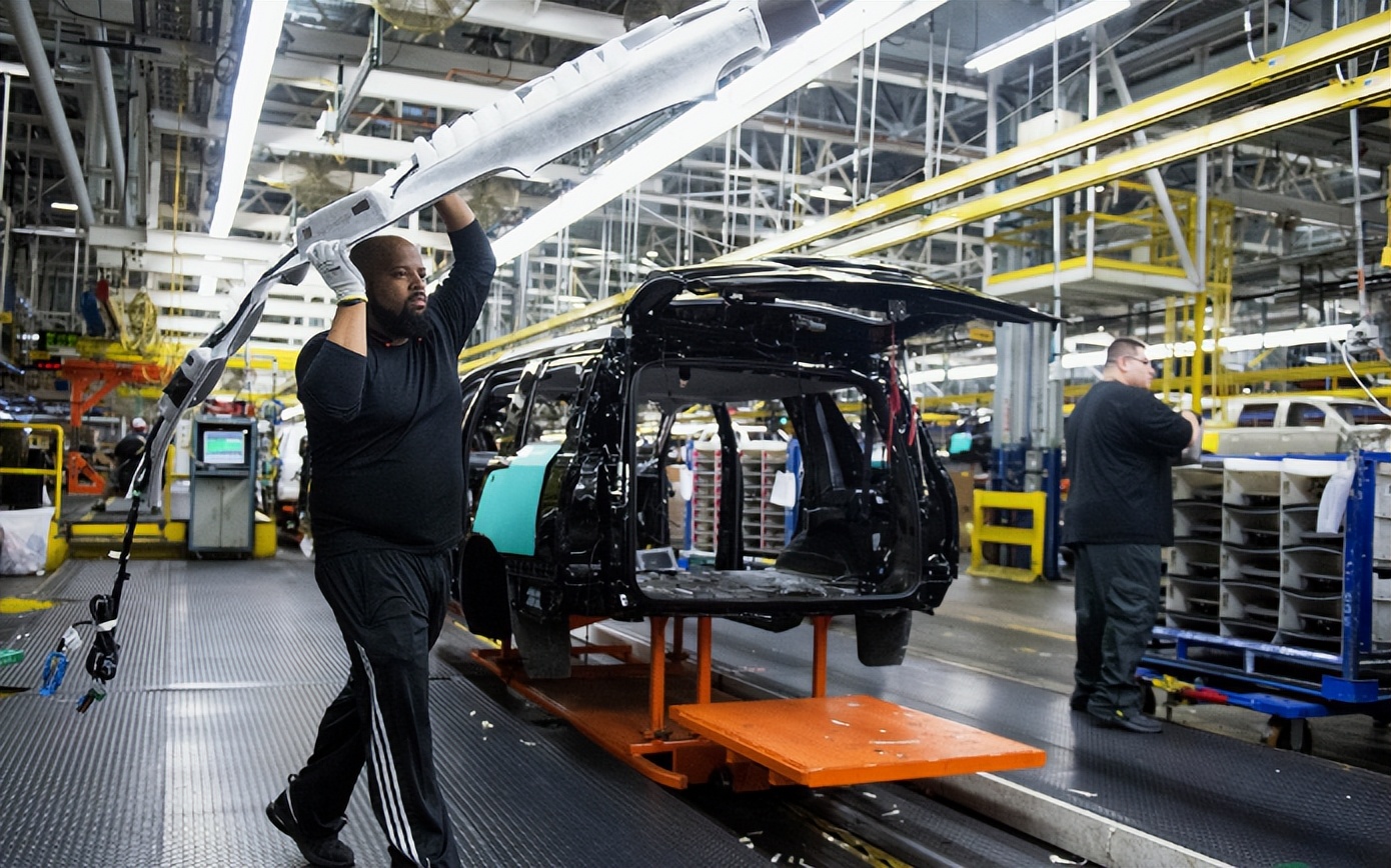 美国崇尚所谓的快乐教育,美国穷人的严格教育