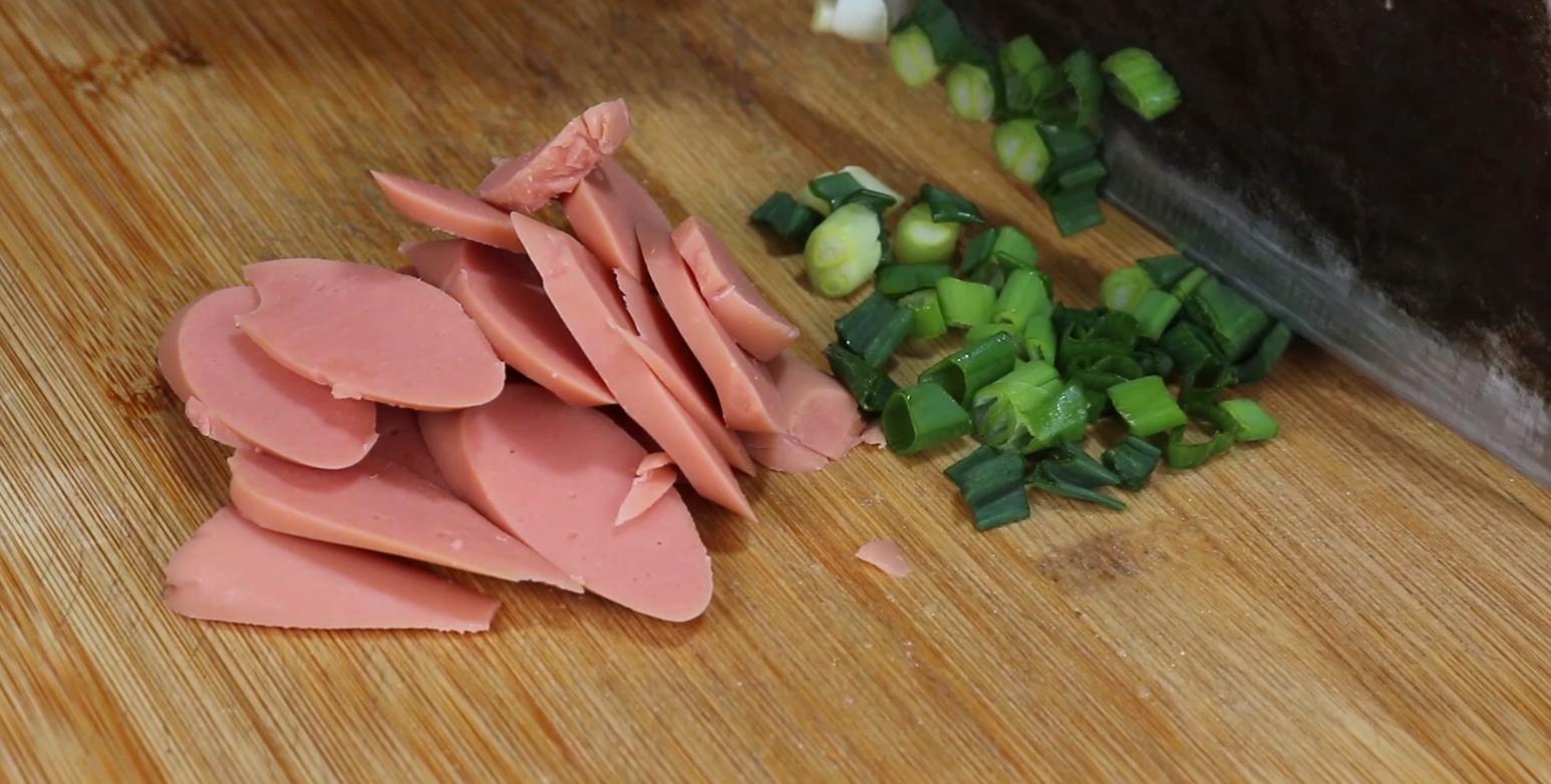 煮方便面最好不放辣椒,煮方便面过冷水