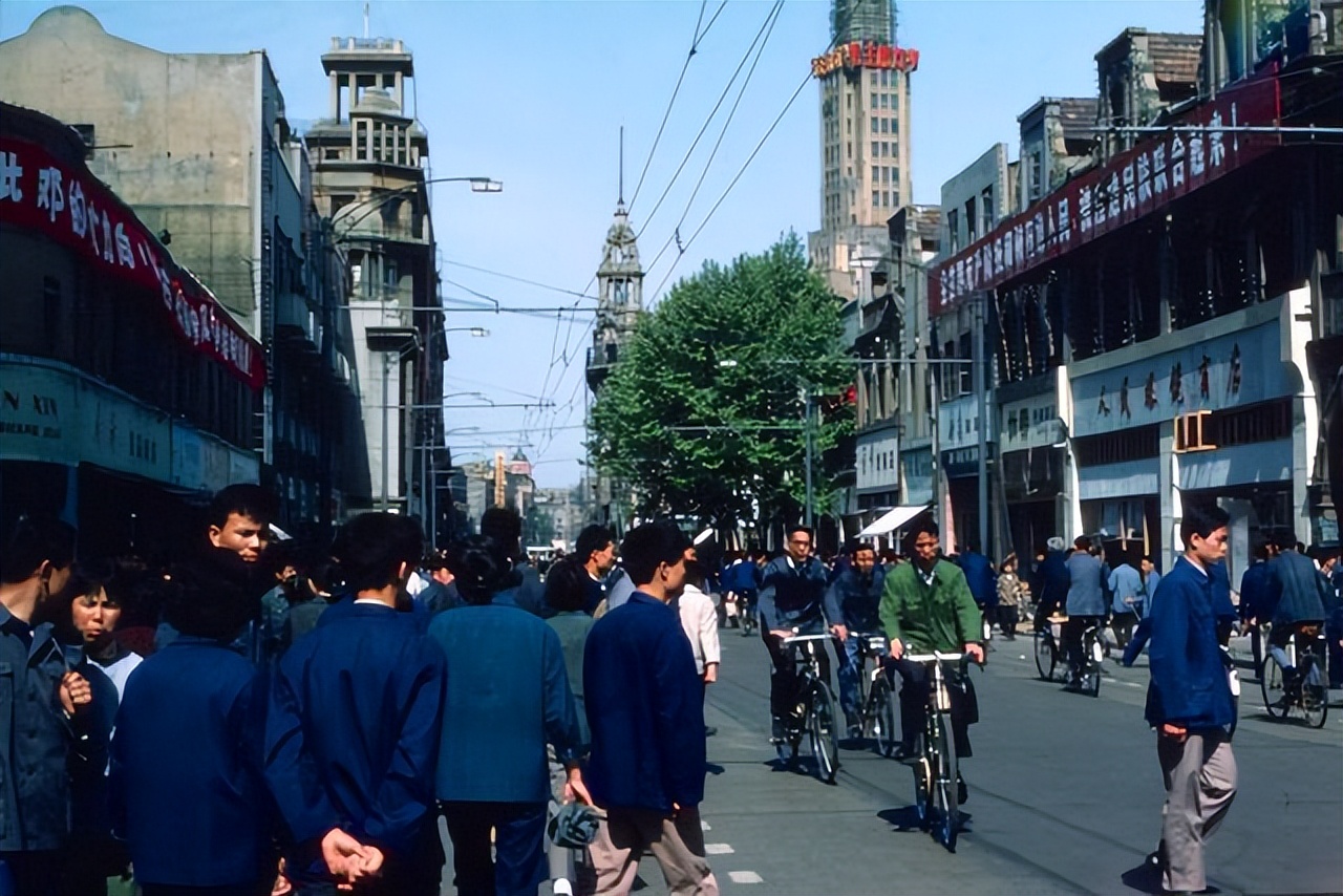 杨怀定是怎样买卖国库券的,杨怀定收购国债卖给谁