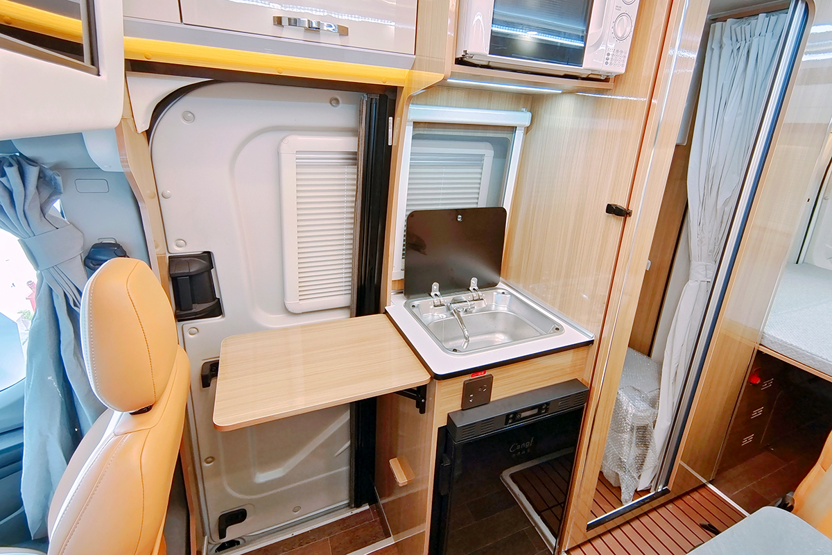 舜宇威尔特芬t90越野房车价格,舜宇威尔特芬依维柯c型房车型号