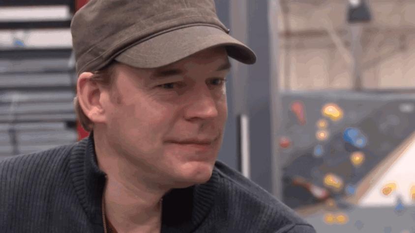 美国男子爱上巴西21岁女模特，男子多次前往巴西与她约会