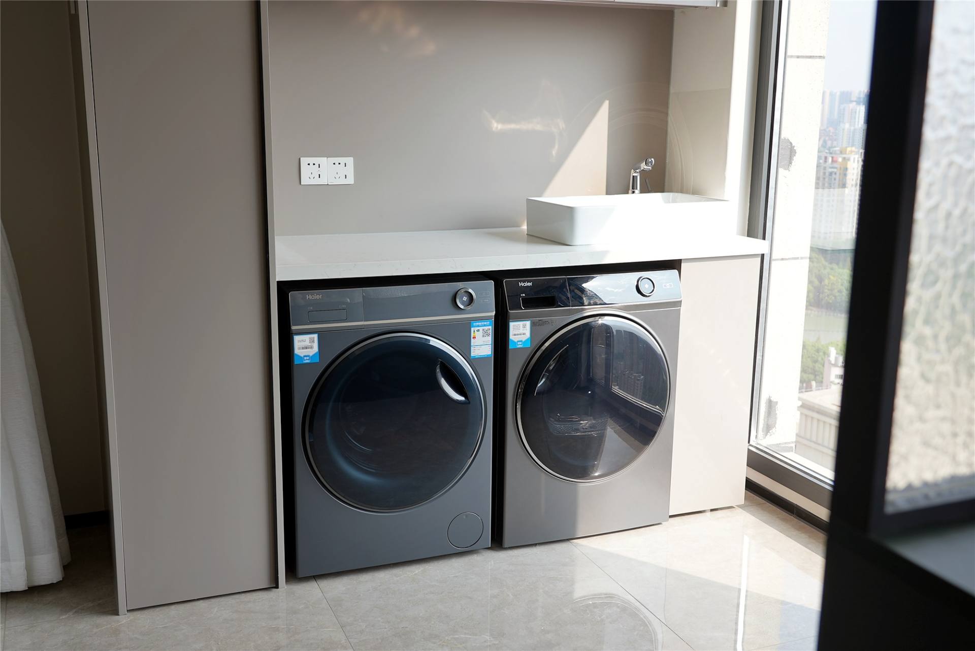 海尔全触屏洗衣机精华洗超薄款,海尔超净全自动洗衣机拆解