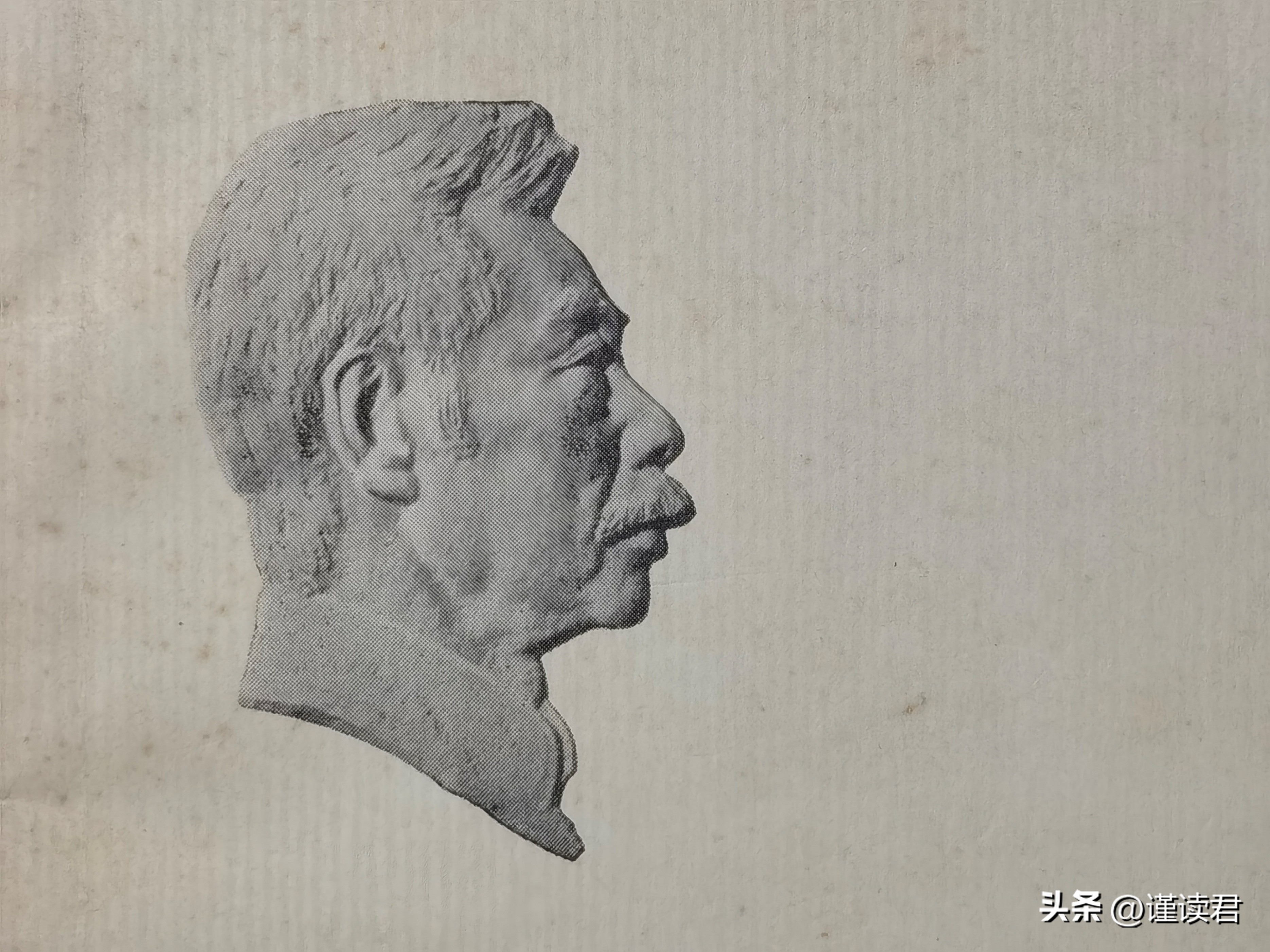 鲁迅曾对什么小说给予很高的评价,鲁迅最经典的作品是哪一部