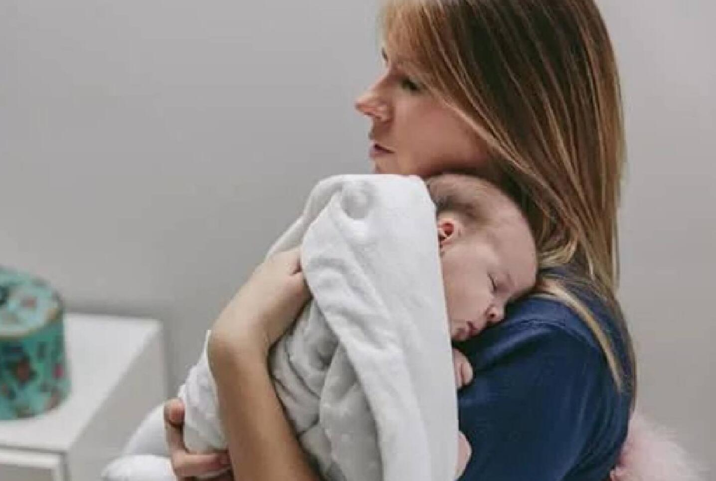 怎么快速哄宝宝入睡4月龄,如何快速哄宝宝入睡