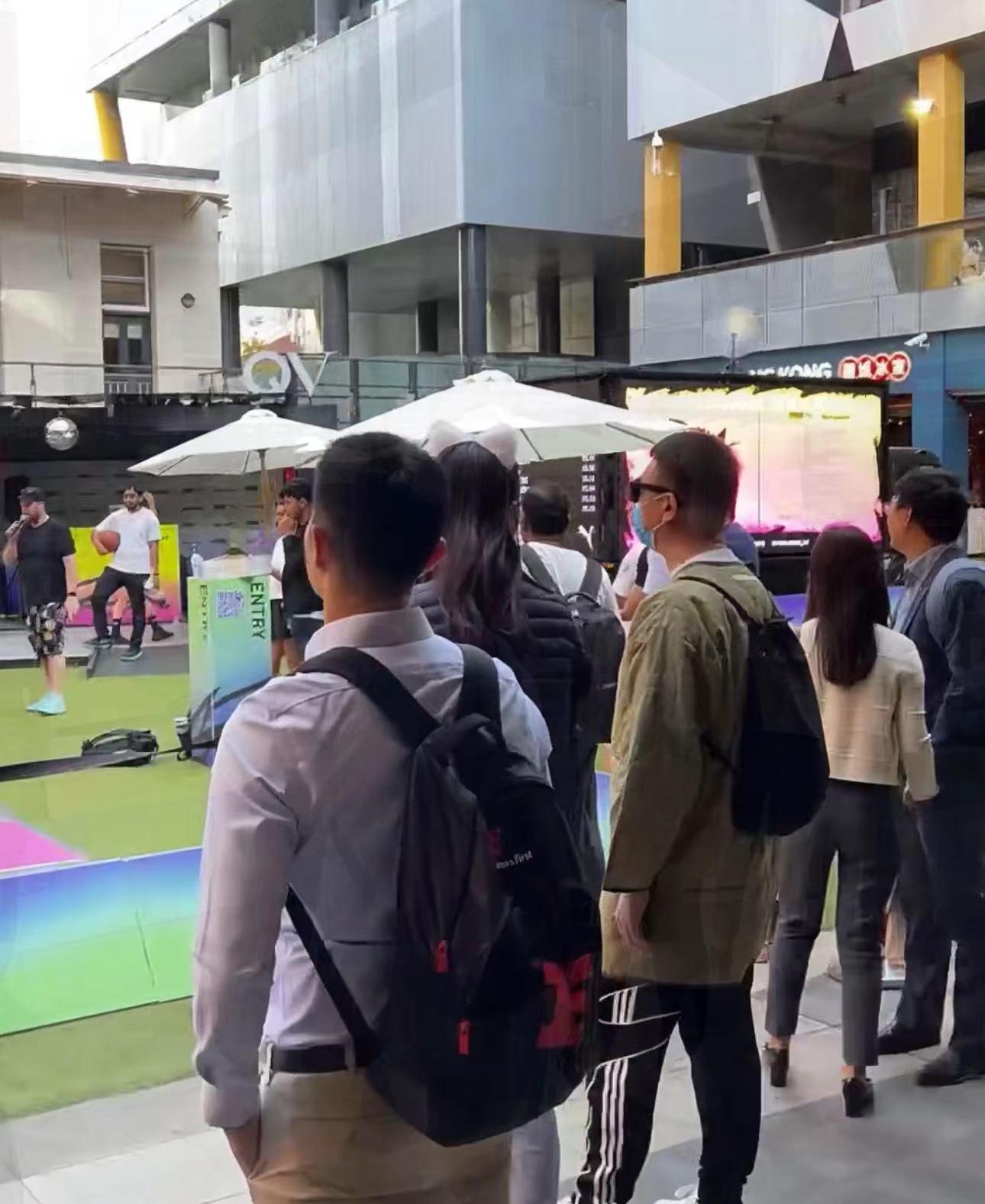 孙红雷在墨尔本街头,孙红雷墨尔本