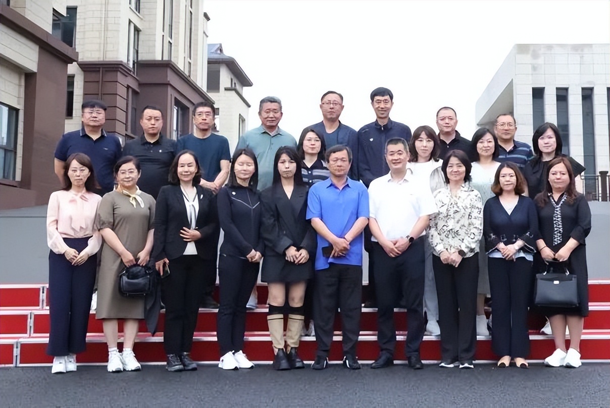 结对共建促交流同心共融谋发展,校际交流促成长携手同创