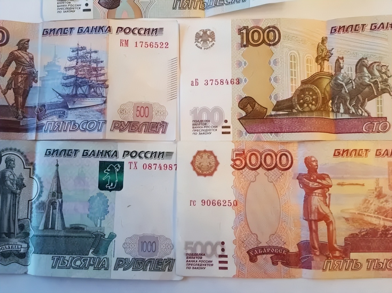 俄外汇和黄金储备超6000亿美元,俄罗斯央行外汇储备人民币