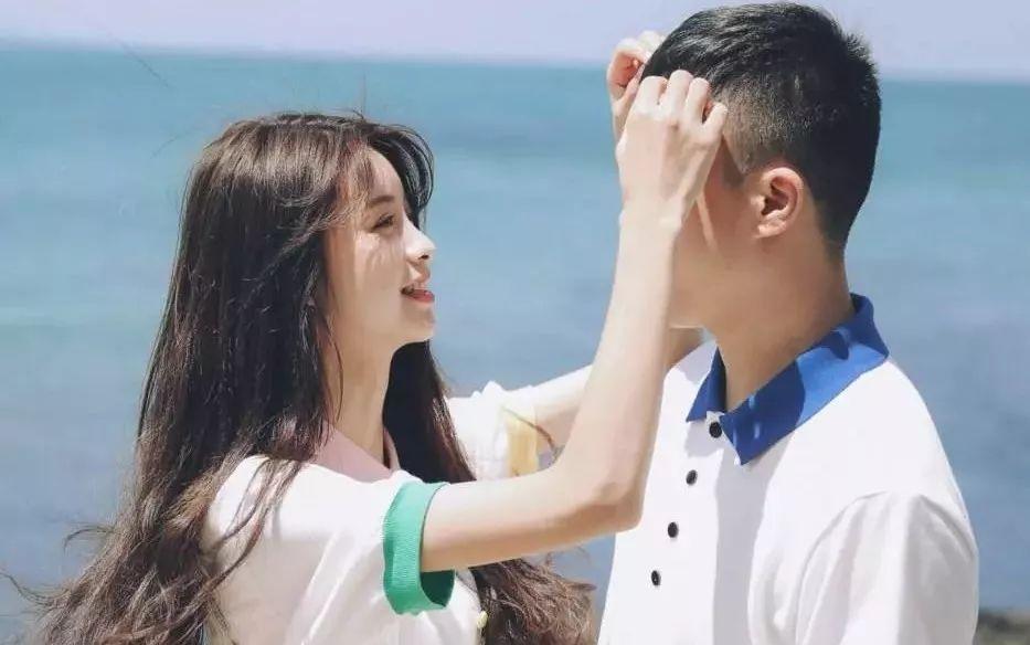 情侣一个月生活费1500女生变化,一个月750生活费