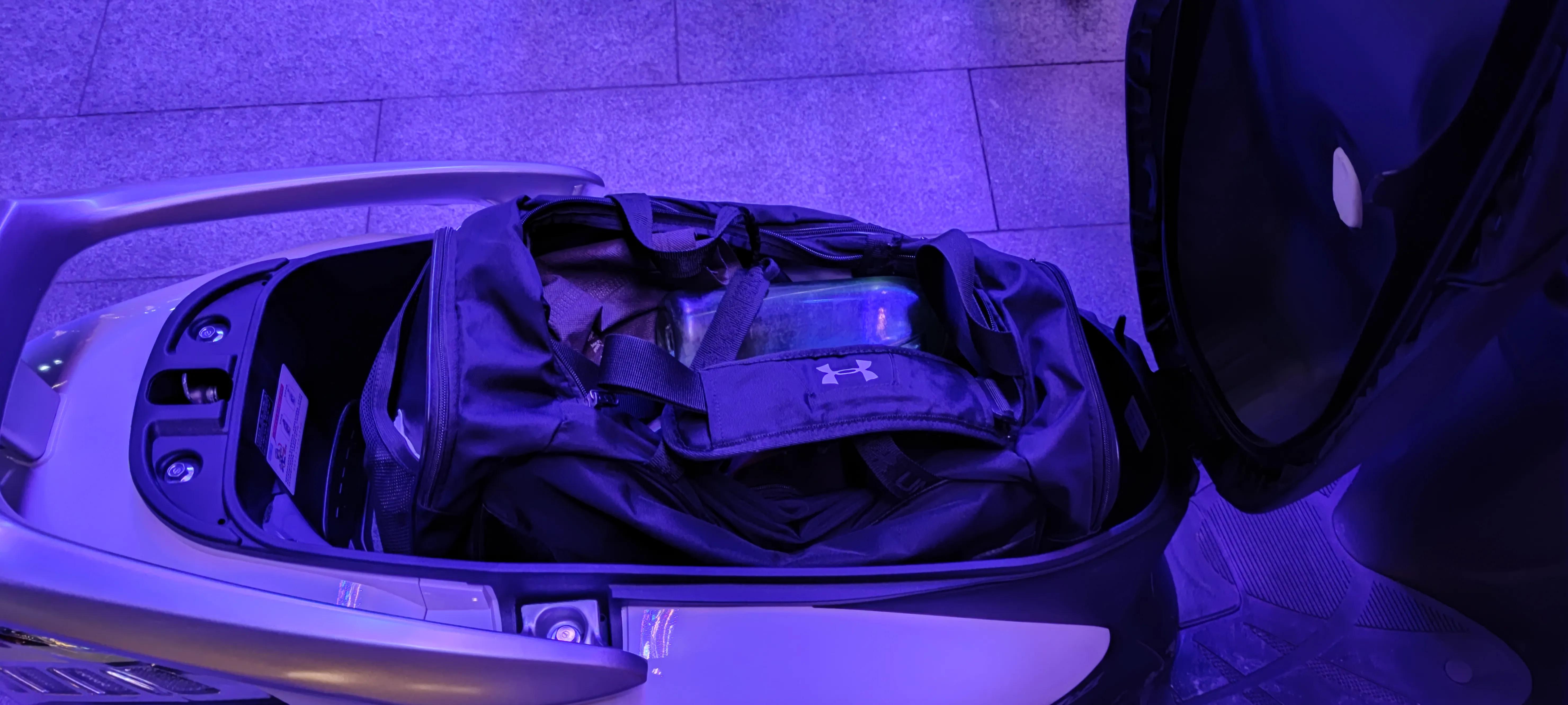 五羊本田佳御旅行视频,老年代步车五羊