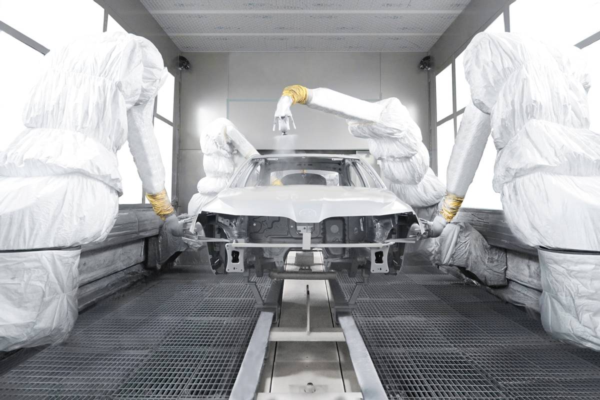 关停工厂、清退三产…合资王者衰落,上汽大众职工出路在哪?