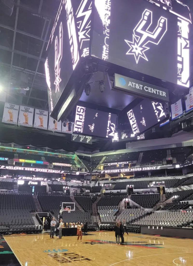 马刺50号球员,马刺吉诺比利职业生涯场均