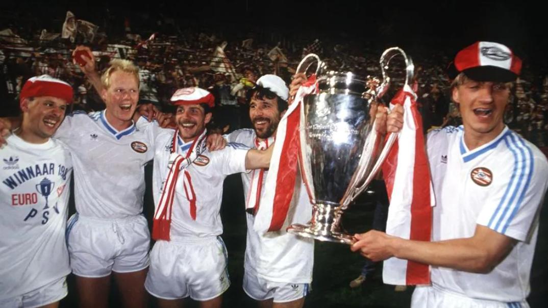 欧洲足坛八大三冠王,欧洲足坛历史上几个三冠王