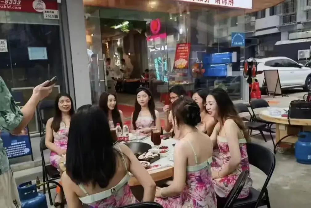 太古里街拍董小姐之前的照片,太古里街拍女主角董小姐原来照片