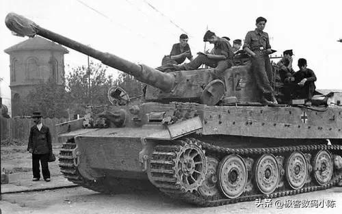 虎式坦克和现在的坦克差距,真实的虎式坦克和虚假的虎式坦克