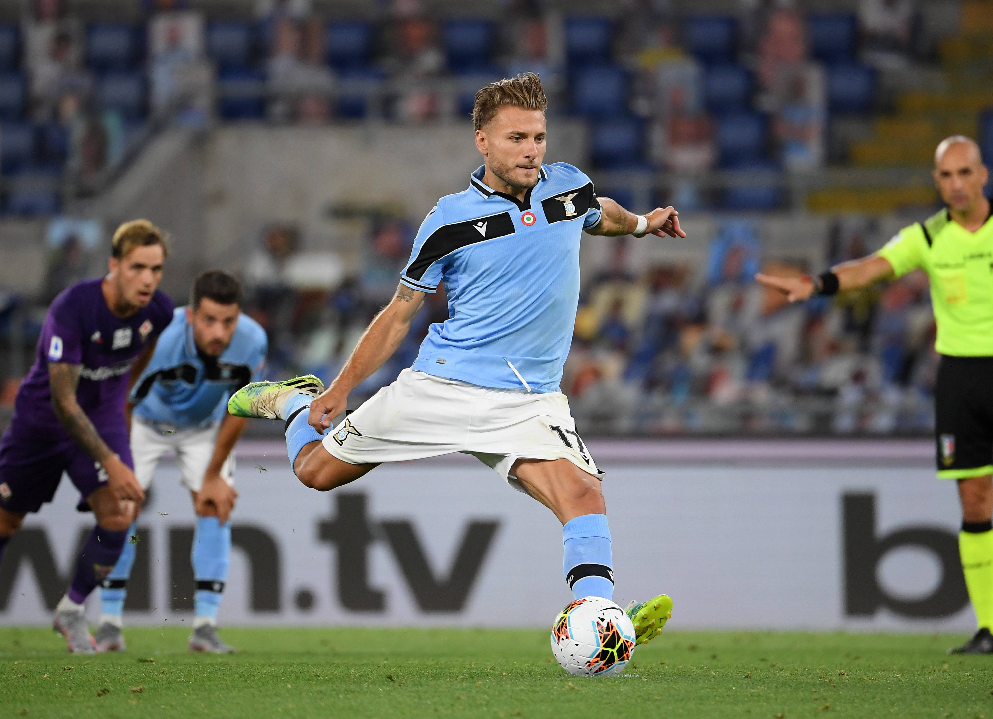 周四欧罗巴足球比赛预测结果,周四欧联足球比分结果