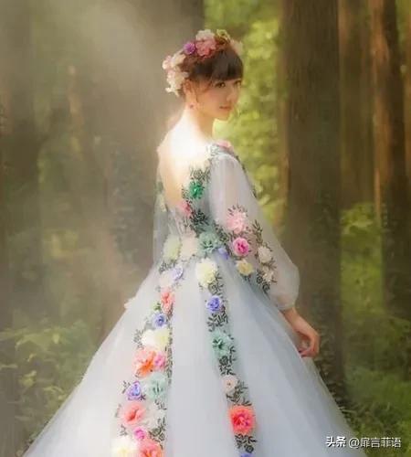 夸女孩子的神仙句子诗句,古人夸女生漂亮的神仙诗句