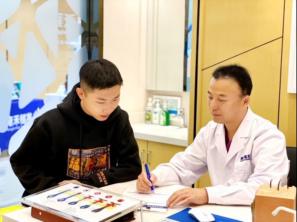 植发医生很重要吗,植发医生植发技术