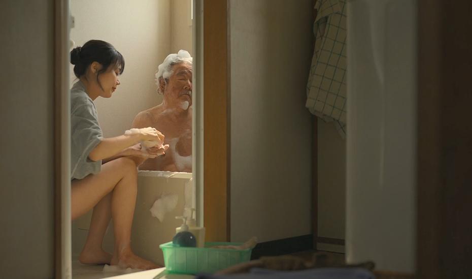 冲上热榜第2，风俗店“头牌”再就业，竟被日本人拍得如此好看