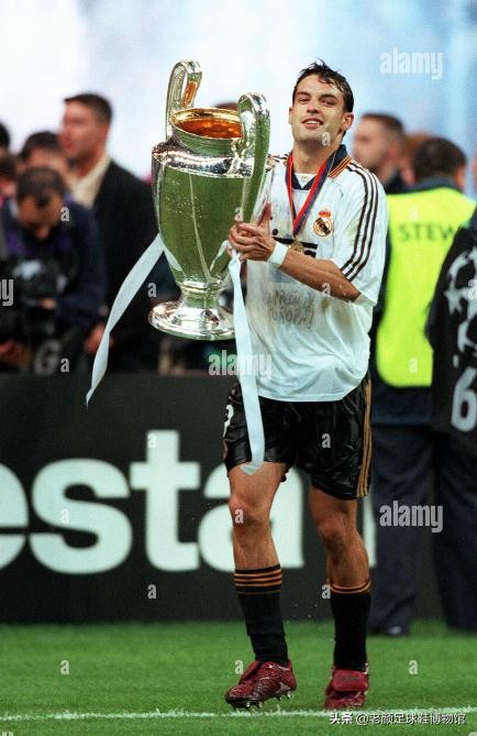 难道是卡尔美的错，被银河战舰坑惨的球员，为什么都穿joma球鞋