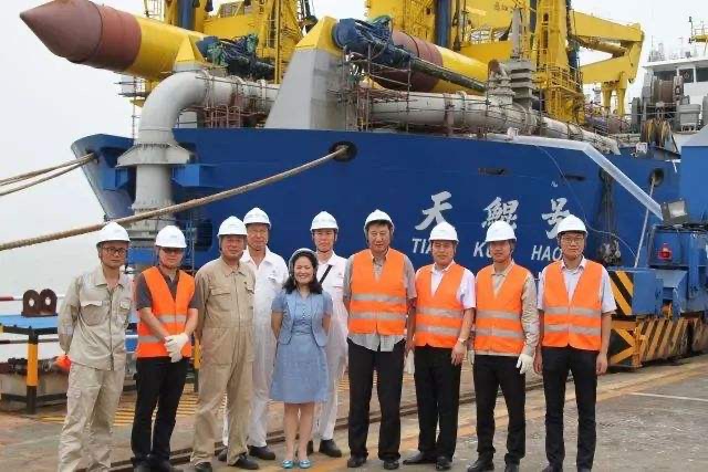 振华重工称霸全球,突破垄断令西方震惊