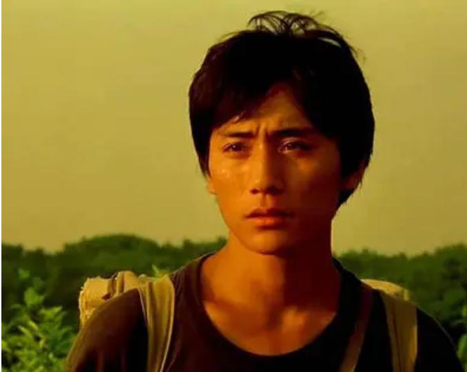 刘烨一夜难眠现状,用酒麻痹自己电视剧