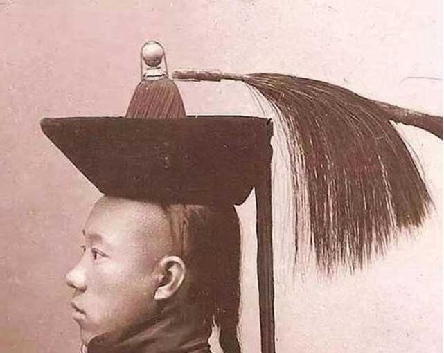 清朝阴阳头真实图片,清朝人的阴阳头发型