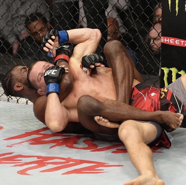 ufc273璧涘悗鍍靛案閲囪,ufc273璧涘悗