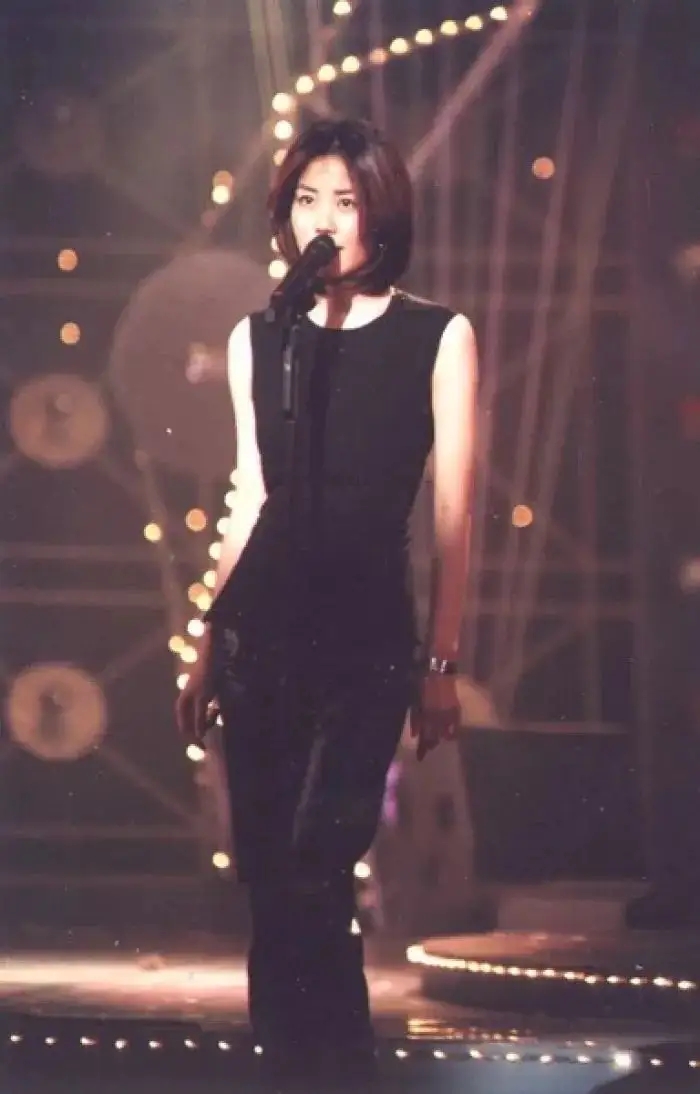 王菲谢霆锋最新状态,为什么说王菲对谢霆锋念念不忘