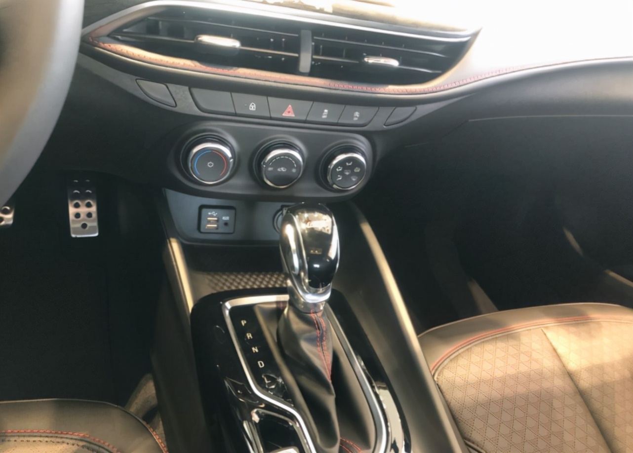 威朗油耗车主真实油耗视频,别克威朗油耗高得吓人