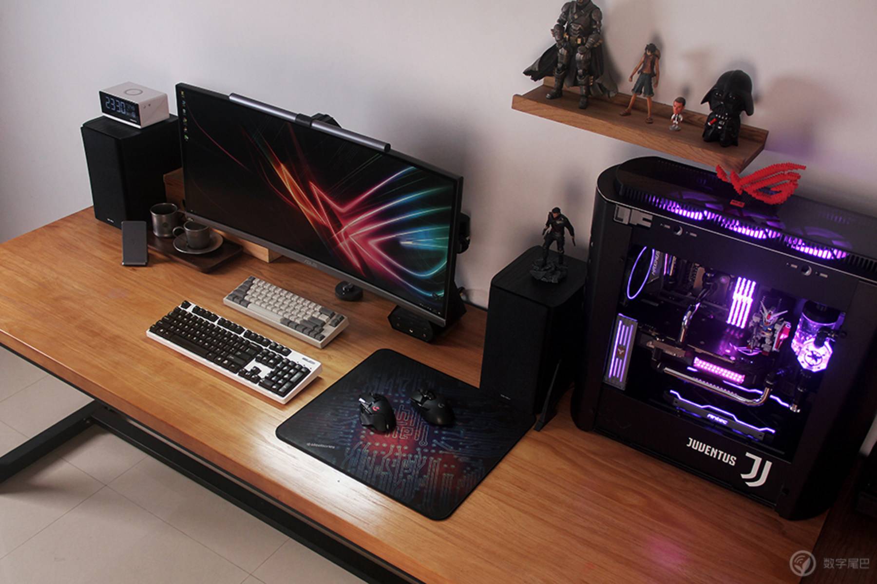 推荐几款高逼格电脑桌面,实用科技感很强的电脑桌面