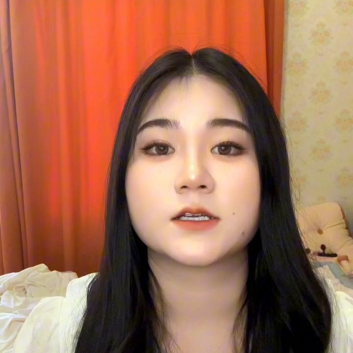 新手学化妆买的第一套化妆品推荐,0基础化妆准备哪些化妆品