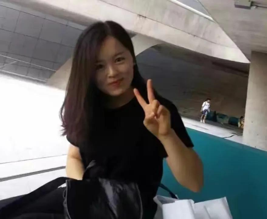 辽宁姑娘赴韩留学回国当服务员，兼职改变了命运，嫁韩国富二代