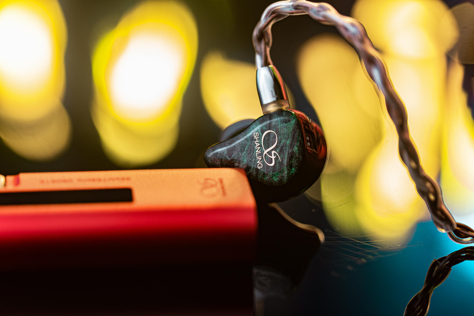 山灵小尾巴ua3配什么耳机,山灵小尾巴ua2和ua5价格