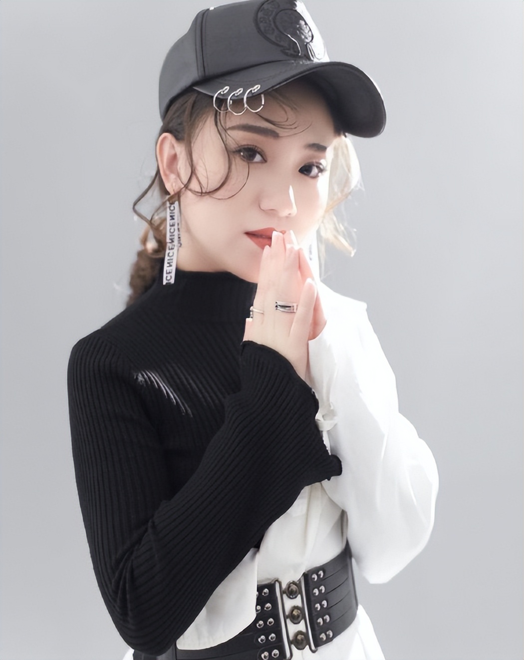 丫蛋靠什么收入,丫蛋成名原因